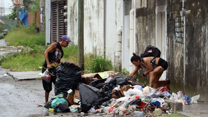 Advierten que México podría tardar medio siglo en erradicar la pobreza