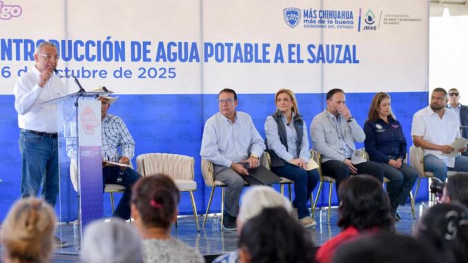 Maru Campos impulsa en Juárez supervisa introducción de agua potable en Ejido El Sauzal