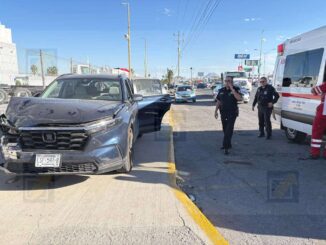 Conductor sufre infarto al volante y provoca fuerte accidente en avenida Tecnológico Sur