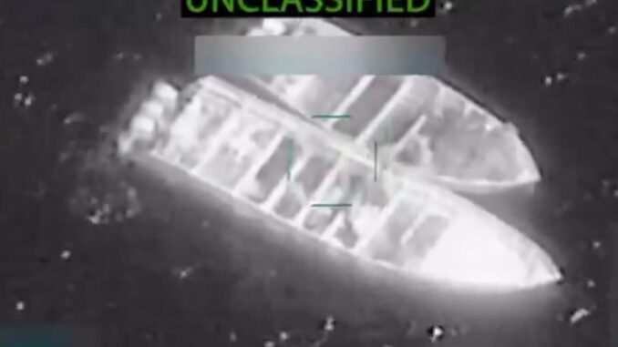 Marina busca a sobreviviente de ataque de EE.UU. a narcolanchas