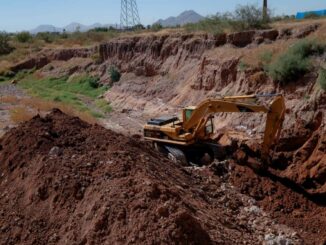Supervisa Marco Bonilla trabajos de remediación de puente de Sierra Azul