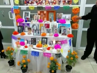 Rinden tributo con altar a compañeros fallecidos en FGE Norte