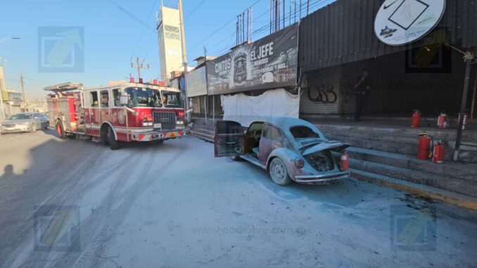 Se quema vochito frente a El Pasito