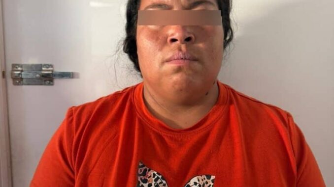 Detiene AEI en flagrancia a mujer con arma de fuego y droga