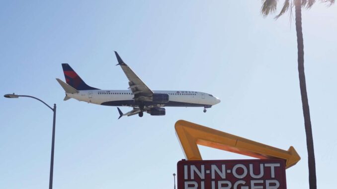 El Senador Kennedy advierte que cierre del Gobierno podría prolongarse «por mucho tiempo»