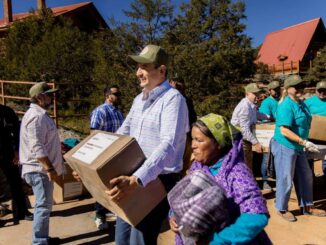 Alcalde Marco Bonilla une esfuerzos para llevar apoyo a familias ralámuli de la Sierra Tarahumara