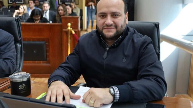 Nueva Ley General de Aguas pretende hundir al campo de Chihuahua: Arturo Medina