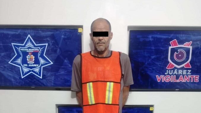 Arrestan a hombre por asesinar a un perro con una muleta