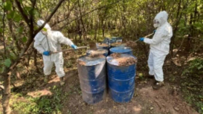 Aseguran tres mil 500 litros de químicos y destruyen artefactos explosivos improvisados