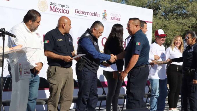 Reconoce alcalde a policías por su labor comunitaria en Rinconada Las Torres