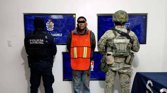 Arrestan a hombre que tenía orden judicial en colonia El Papalote