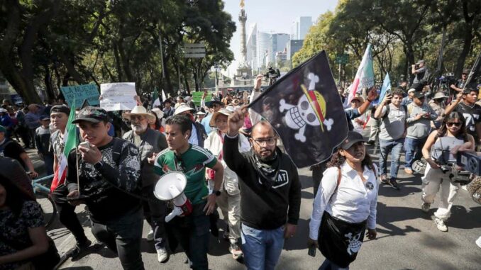 Segunda marcha de la Generación Z transcurrió en paz y con escasa afluencia