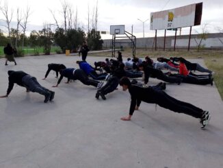 Avanza el taller Valórate con mayor participación y rutinas físicas