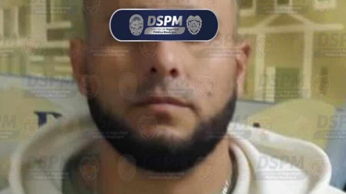 Detienen en Vistas Cerro Grande a conductor con más de 50 bolsitas con cocaína