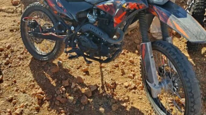 Recupera AEI motocicleta con reporte de robo en Parral