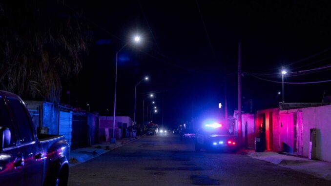 Recorre Marco Bonilla colonia Punta Naranjos para atender iluminación, seguridad y calles