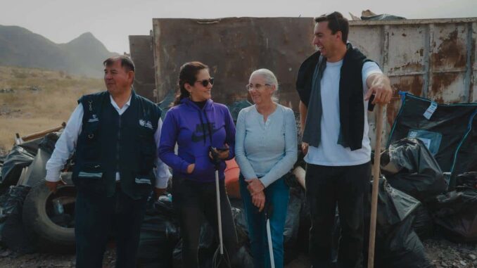 Salen cientos de voluntarios, vecinos y personal del Municipio a limpiar el Río Sacramento