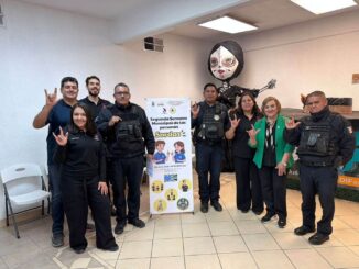 Dan recomendaciones de seguridad digital a personas con discapacidad auditiva