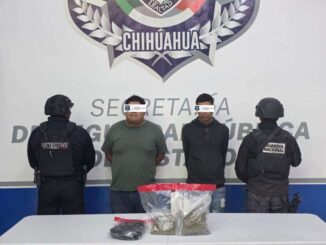 Aseguran auto y capturan a dos hombres con marihuana
