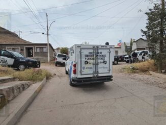 Hallan cuerpo maniatado envuelto en cobija en un terreno baldío de la colonia Cerro de la Cruz