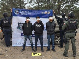 Detienen a tres con un arma durante operativo en Guachochi