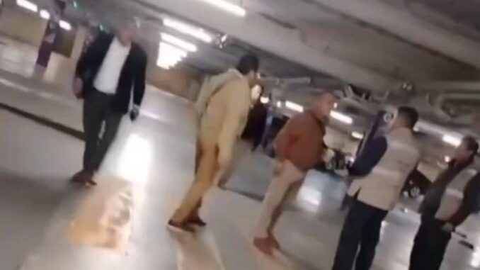 Funcionario del Edomex y diputado ebrio causan destrozos en plaza de Metepec