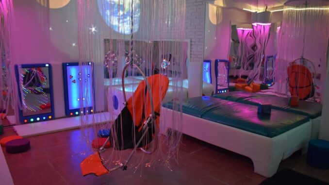 Inauguran aula multisensorial en el Centro de Atención Múltiple No.7016