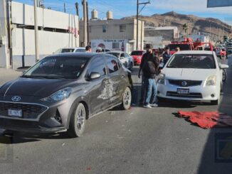 Choque múltiple provoca caos vial en la avenida Teófilo Borunda Norte