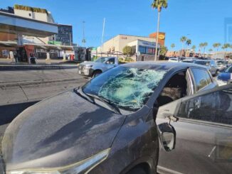 Adolescente resulta herido tras ser arrollado al intentar cruzar la lateral del Periférico