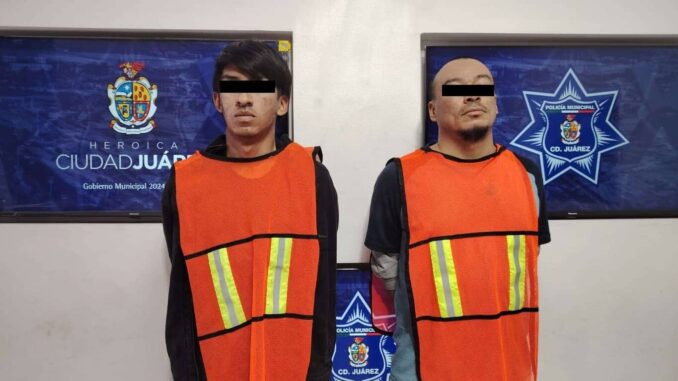 Detienen a dos hombres con vehículo robado y marihuana en la Ricardo Flores Magón