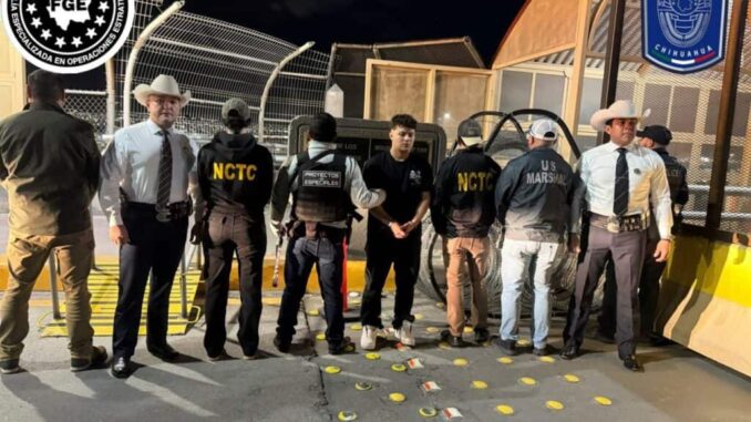 Captura Fiscalía de Operaciones Estratégicas y entrega a EU a fugitivo buscado por homicidio y asalto en Texas