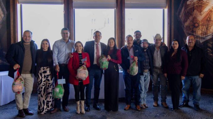 Reconoce Marco Bonilla a autoridades de la zona rural por trabajar juntos por las familias