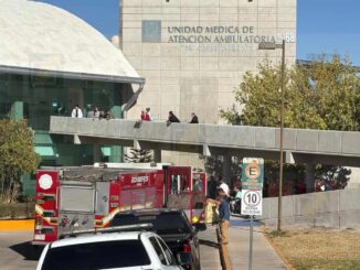 Conato de incendio provoca evacuación total en clínica del IMSS en avenida Ocampo
