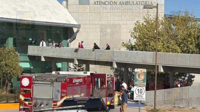 Conato de incendio provoca evacuación total en clínica del IMSS en avenida Ocampo