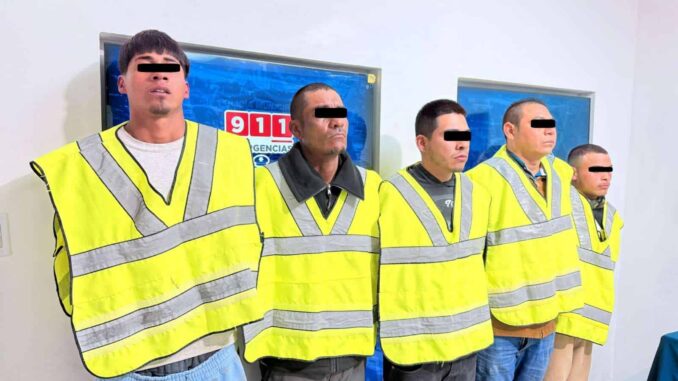 Detienen a seis con armas y droga en Las Haciendas