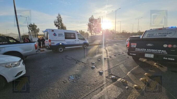 Rescatan a hombre con hipotermia de un canal de desagüe en colonia Revolución