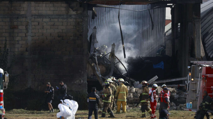 ¿Quiénes viajaban a bordo del avión que se desplomó en Toluca?