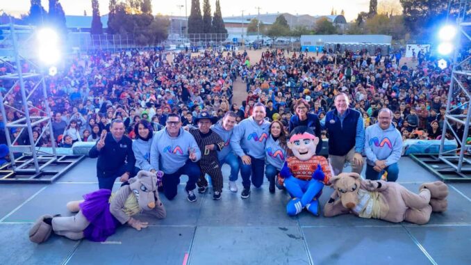 Más de 2 mil chihuahuenses del sur disfrutan Mega Posada organizada por Marco Bonilla y regidores