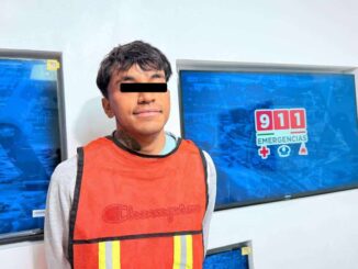 Detienen a 3 por intento de asalto en tienda de conveniencia