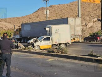 Muere conductor tras sufrir un infarto y chocar en el Lombardo Toledano