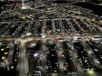 Beneficia Municipio a más de 16 mil vecinos de Romanzza modernización del alumbrado LED