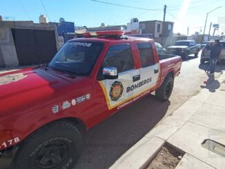 Explosión por acumulación de gas deja a un hombre con quemaduras en Villas del Rey