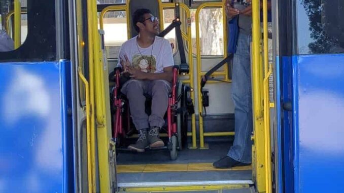 Anuncia Desarrollo Humano ajustes al servicio de transporte adaptado durante periodo vacacional