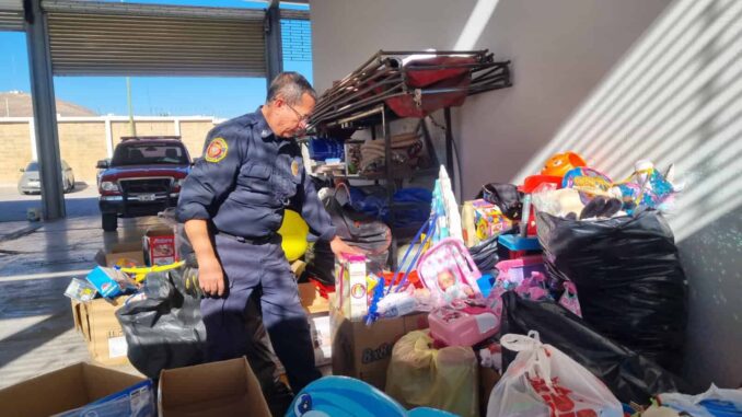 El cuarto Rey Mago eres tú: Bomberos continúan colecta de juguetes hasta el 4 de enero