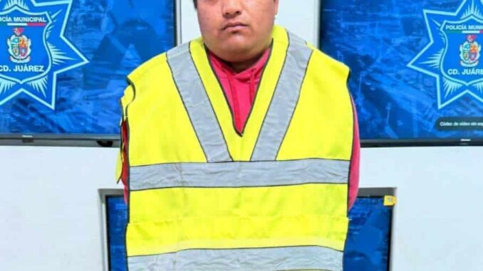 Detienen a traficante de personas en Estación de Policía