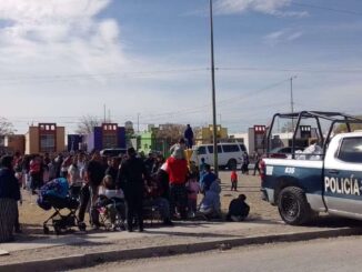 Realizan cena navideña para familias de Valle de Allende