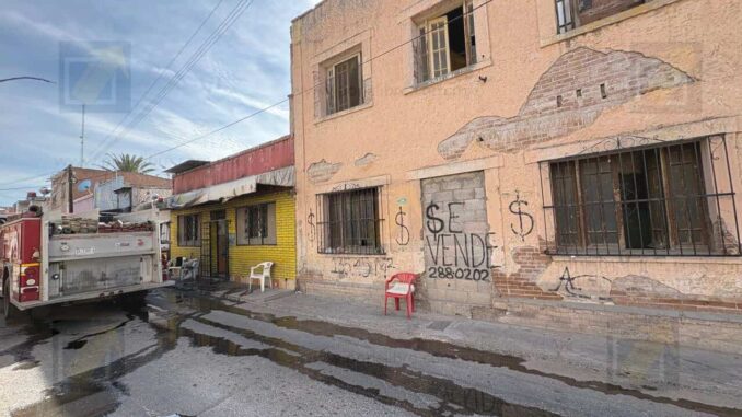 Incendio en casa de huéspedes moviliza a bomberos en el Centro