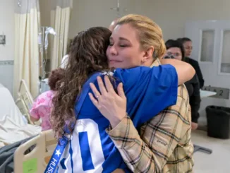Maru Campos visita a pacientes y sus familias en el Hospital General de Ciudad Juárez
