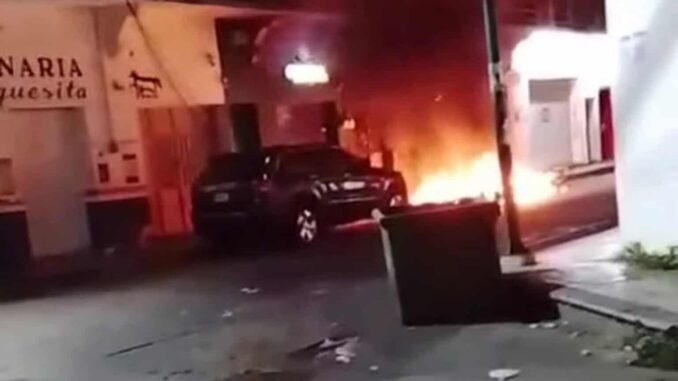 Siete desaparecidos y dos bares incendiados