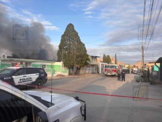Ex policía drogado provoca caos en incendio y termina arrestado